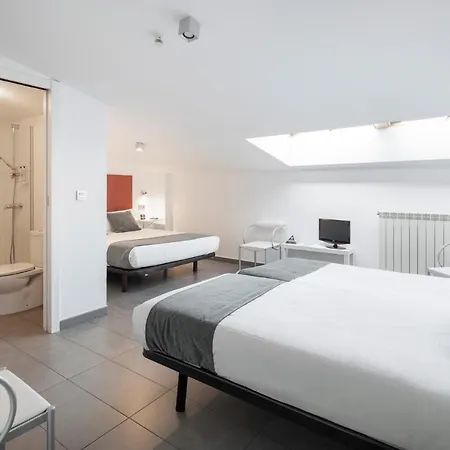 Alda Hotel 2*